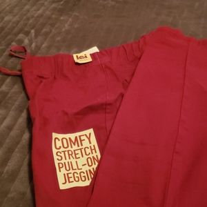 Red stretch jeans